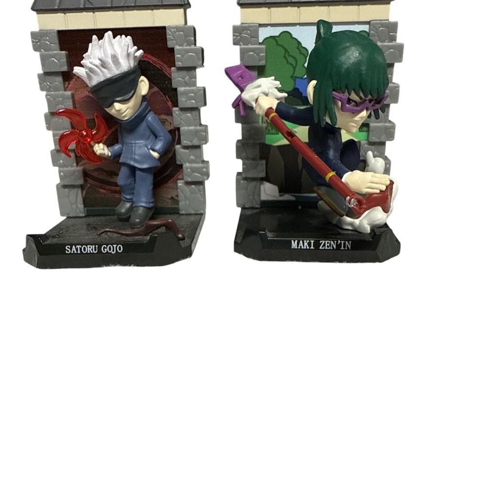 JuJuTsu Kaisen - Figurines Set.  Satoru GoJo and Maki Zen’in figures